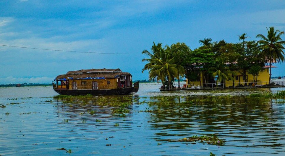 Meenappally Kayal, Alappuzha, Kerala - Vushii.com